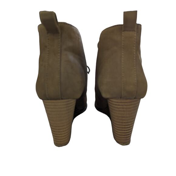 NAUTICA! CAMEL TAN VEGAN SUEDE WEDGE HEEL LACE-UP BOOTS, BOOTIES! SZ 8.5 - Picture 6 of 9